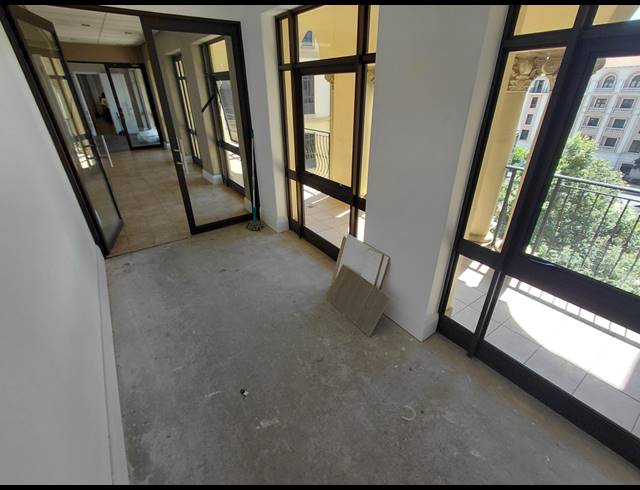 200M² OFFICE TO LET IN MAGALIESSIG